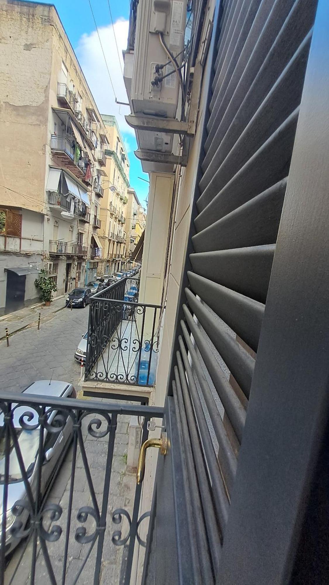 La Casetta Di Napoli Di Silvano Bagian luar foto